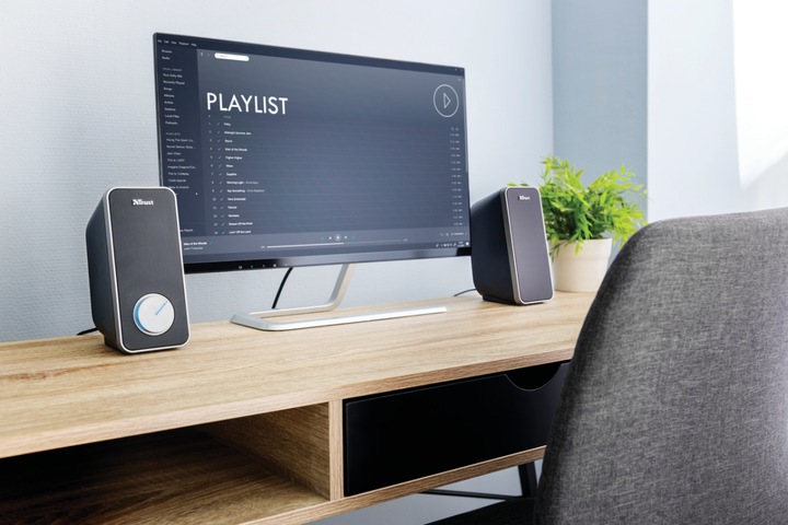 Actual product image Trust Arys