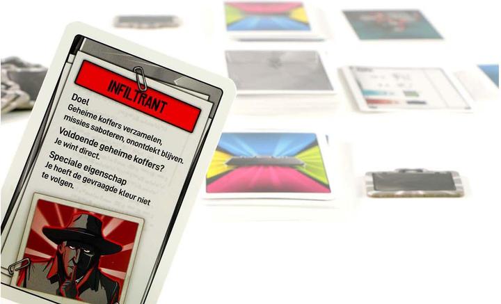 Actual product image 999Games 999 Games Inside Job-Kartenspiel