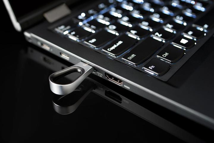 Actual product image SANDISK ultra loop (64 GB)