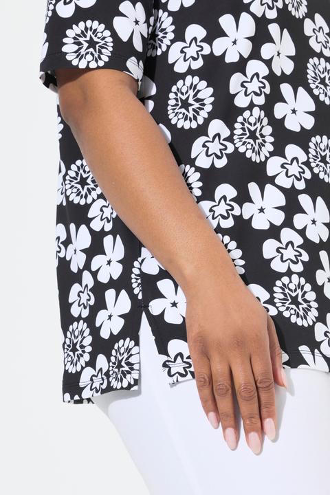 Immagine prodotto Ulla Popken T-shirt dal taglio svasato con fiori, scollatura a V e mezze maniche (56)