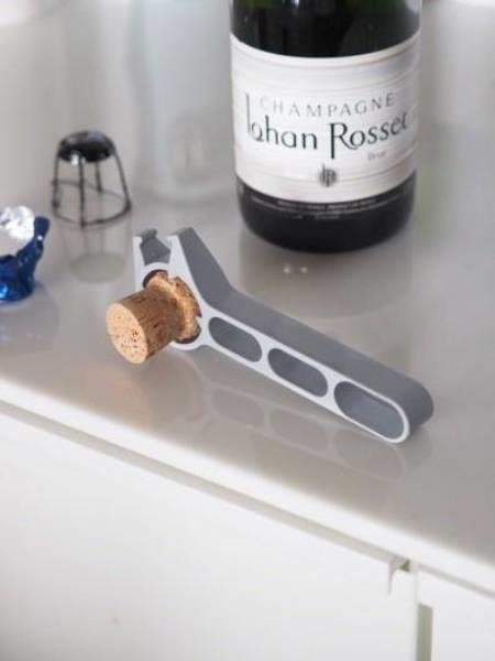 Actual product image kiboni Bob (Bottle opener)