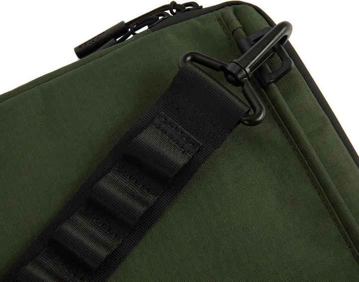 Produktbild Incase Transfer Sleeve for MacBook up to 14" - Highland Green (13")