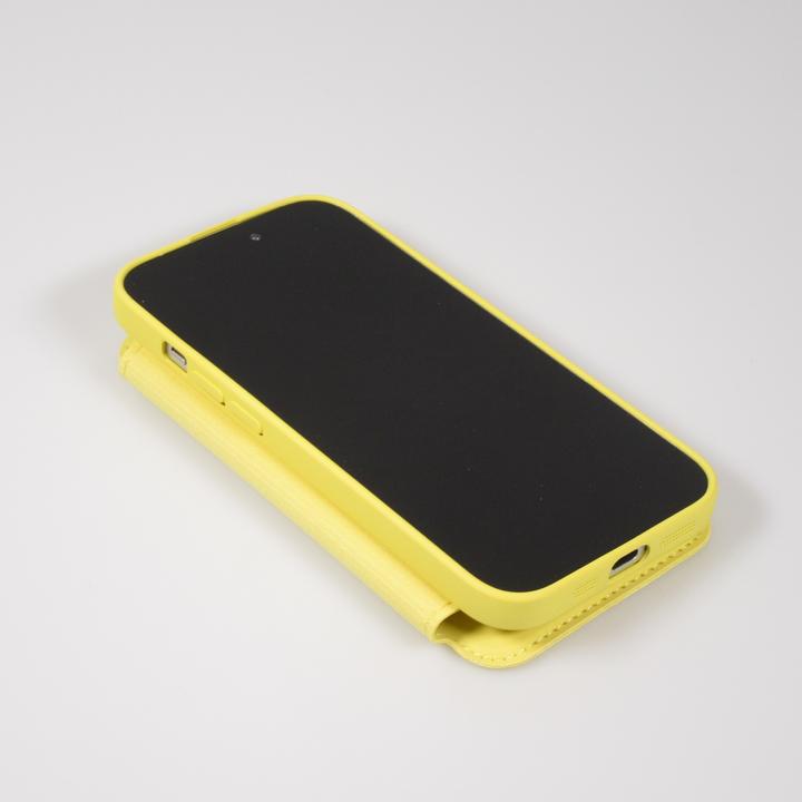 Image du produit PhoneLook Fourre Flip silicone souple avec surface lisse et mate (Apple iPhone 15 Pro)