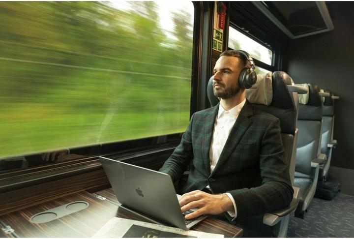 Actual product image Lamax HighComfort (ANC, 25 h, Cable, Wireless)