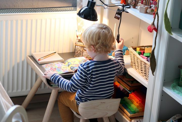 Image du produit Plantoys Une table et une chaise (Table des enfants)