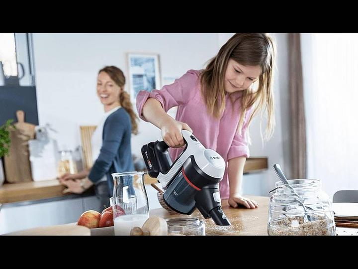 Actual product image Bosch Hausgeräte Unlimited 7 BSS711W