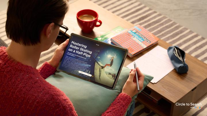 Immagine prodotto Lenovo Idea Tab Pro (Solo WiFi, 12.70", 256 GB, Grigio Luna)