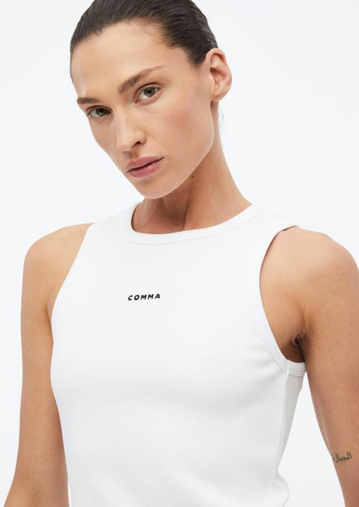 Produktbild Comma Geripptes Top mit Logostickerei (34)