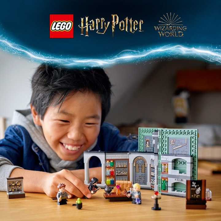 Actual product image LEGO Hogwarts Moment: Potions Class (76383, LEGO Harry Potter, LEGO Rare Sets)