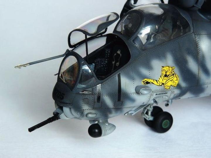Actual product image Trumpeter Mil Mi-24 V Hind-E