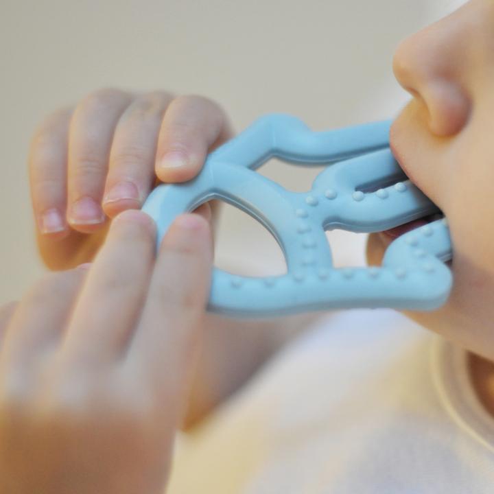 Actual product image Minikoioi Toothee teether (3 Months)
