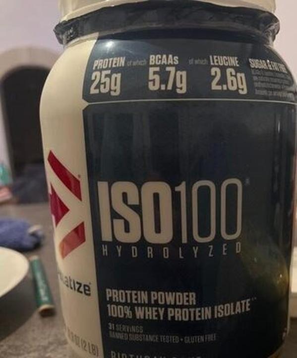 Produktbild Dymatize ISO 100 Hydrolyzed (Birthday Cake, 1 x, 932 g)