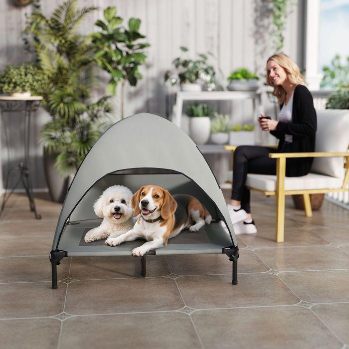 Produktbild Swisshandel24 Hundeliege Outdoor mit Dach, Erhöhtes Hundebett für Grosse Hunde, 91 x 76 x 90 cm, Hellgrau (Hund)