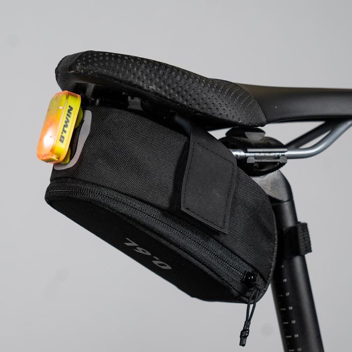 Actual product image Rockrider Easy (0.60 l, Saddle bag)