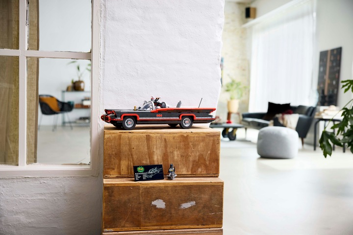 Produktbild LEGO Batmobile (76328, LEGO DC, LEGO Seltene Sets)