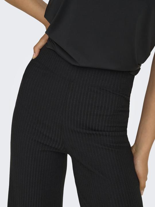 Produktbild Only Play ONPSEREN Locker geschnitten Hose mit weitem Beinschnitt Hose mit weitem Beinschnitt (S)