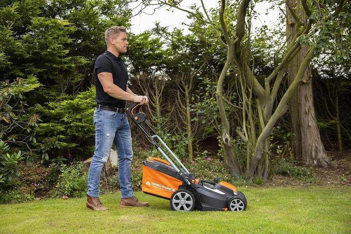 Actual product image Yard Force LM C34A-EU (Rechargeable battery operated)