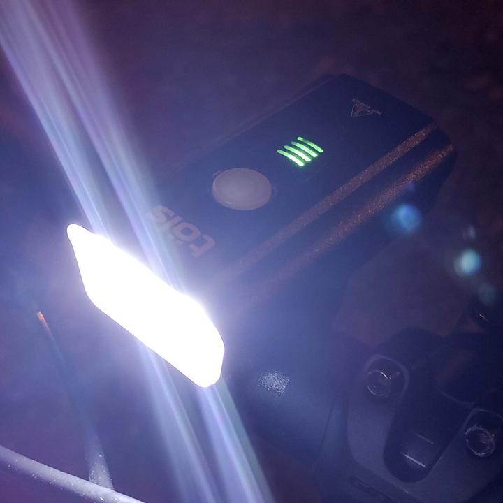 Actual product image Töls Aina Pro 900 Front Light, Frontlicht (900 lm)