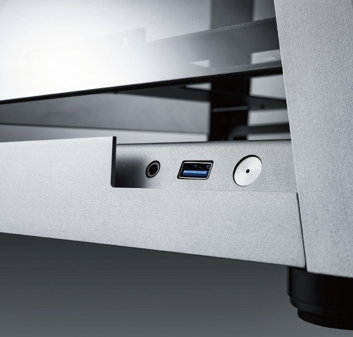 Actual product image Azza Pyramid Mini 806 (Mini-ITX)