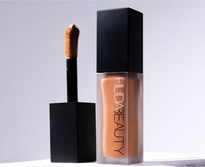 Actual product image Huda Beauty FAUXFILTER Luminous Matte Liquid Concealer 9ml - Brand New 2022!