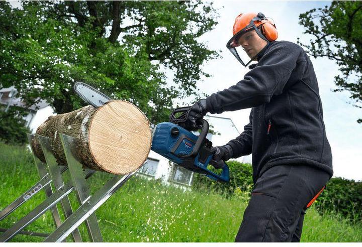 Actual product image Bosch Professional GKE 18V-40 (Battery chain saw)