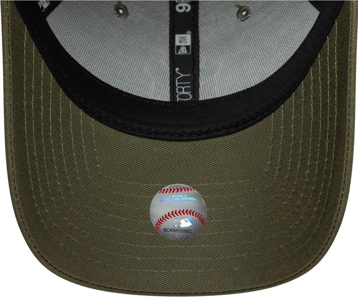Produktbild New Era 9Forty Strapback Cap - New York Yankees Oliv