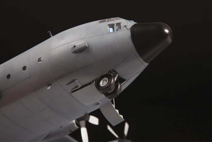 Actual product image 1:72 C-130 H Hercules