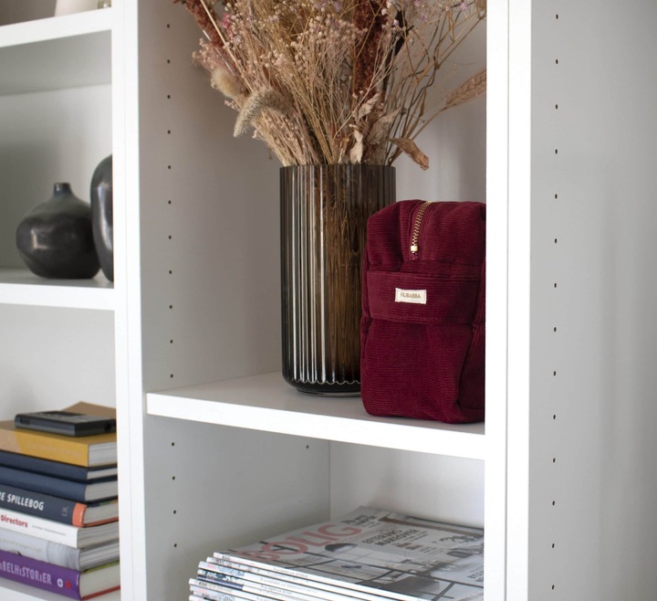 Actual product image Filibabba Toilet bag (large) - corduroy - deeply red