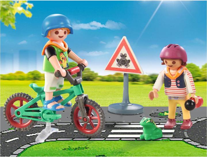 Actual product image Playmobil Bicycle course (71332, Playmobil City Life)