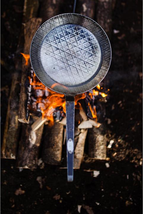 Actual product image Petromax Pan (28 cm, Frying pan, Iron)