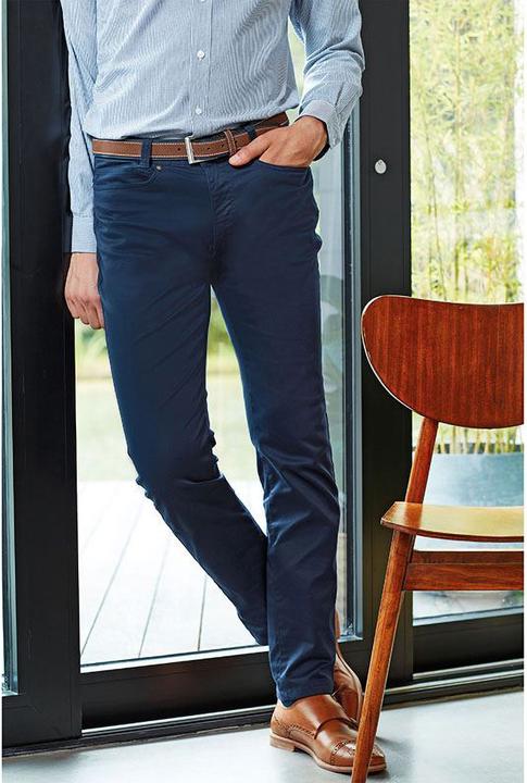 Actual product image Premier Chino (40)