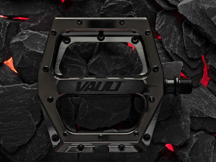Actual product image DMR Vault Platform-Pedal