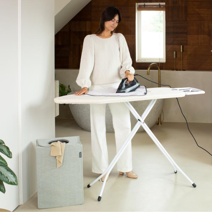 Produktbild Brabantia Ironing Board Solid Steam Iron Rest (124 x 45 cm)