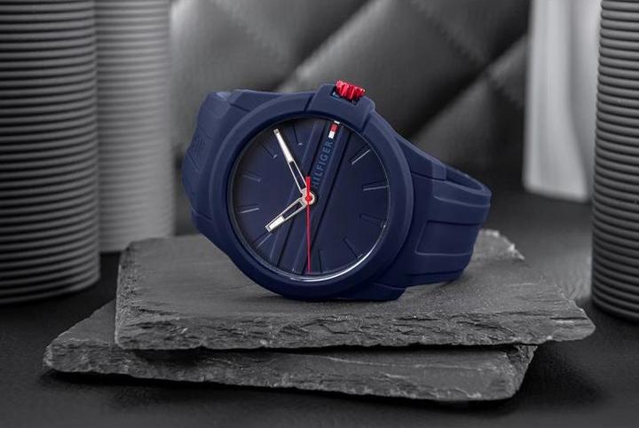 Produktbild Tommy Hilfiger Neo Herrenuhr 1792122 + BOX (46 mm)
