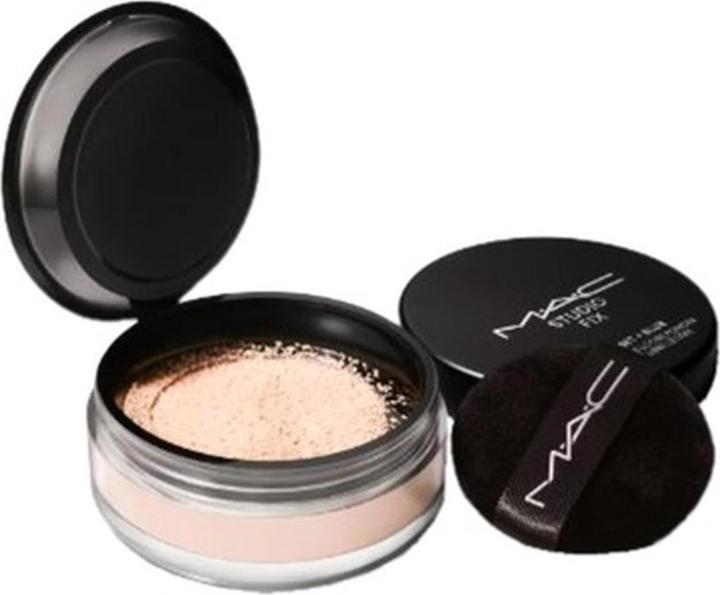 Produktbild MAC Cosmetics Studio F / Blurring Weightl Powder Light (Light)