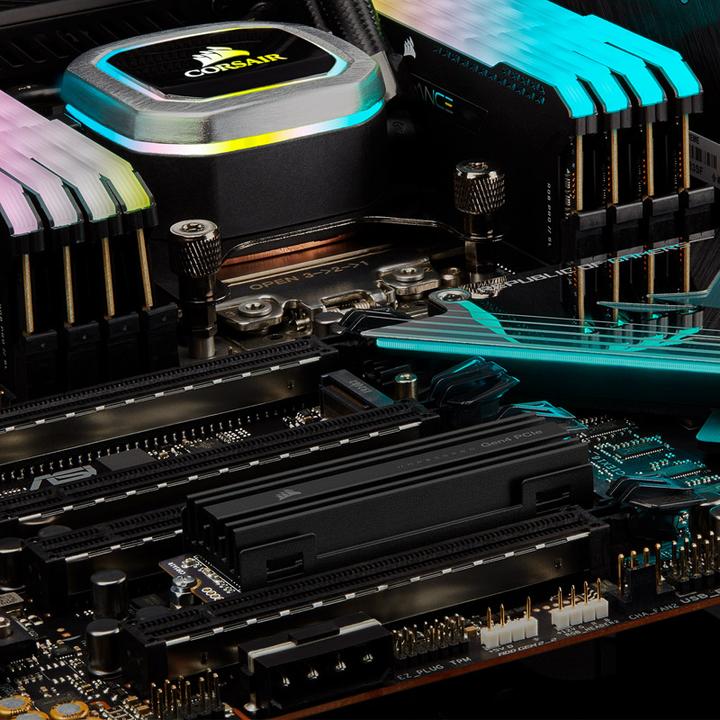 Actual product image Corsair MP600 Pro (4000 GB, M.2 2280)