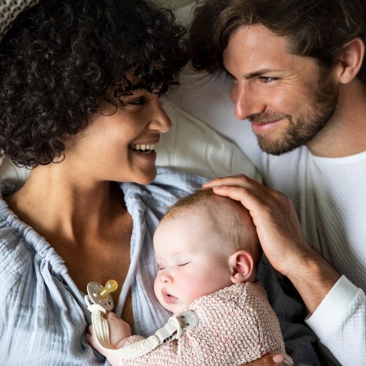 Produktbild NIP Schnullerketten Schnullerband stay green - aus Bio-Baumwolle - Beige (1 x)