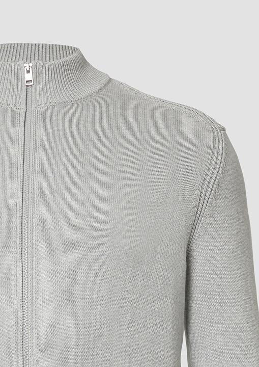 Produktbild s.Oliver Strickjacke Baumwoll-Strickjacke mit Stehkragen und Logo-Patch (3XL)
