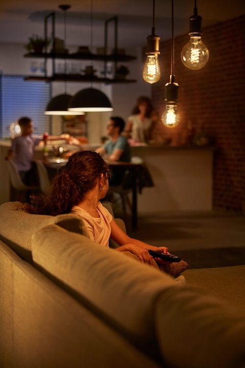 Immagine prodotto Philips Hue Tonalità Bianco BT (E27, 7 W, 550 lm, 1 x, G)