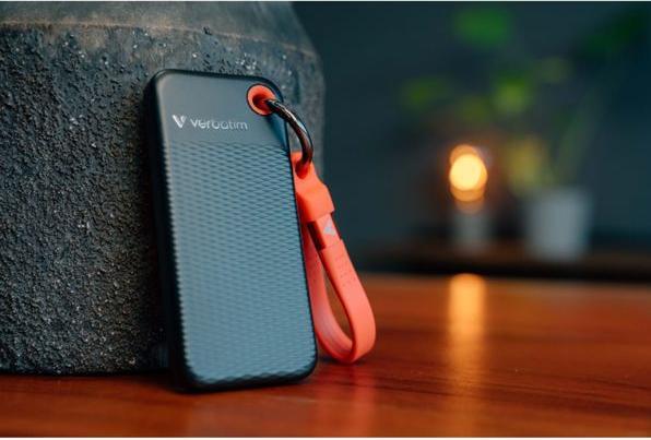 Actual product image Verbatim Pocket SSD (1 TB)