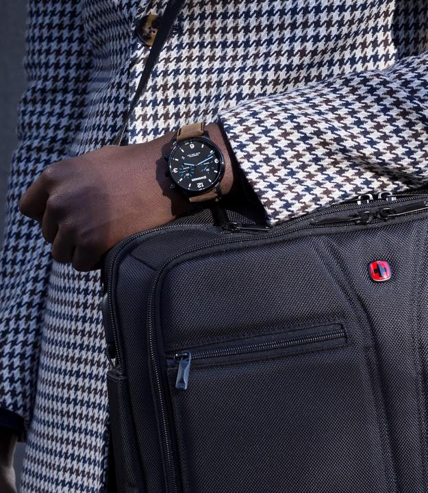Actual product image Wenger urban metropolis (Analogue wristwatch, Swiss made, Chronograph, 44 mm)