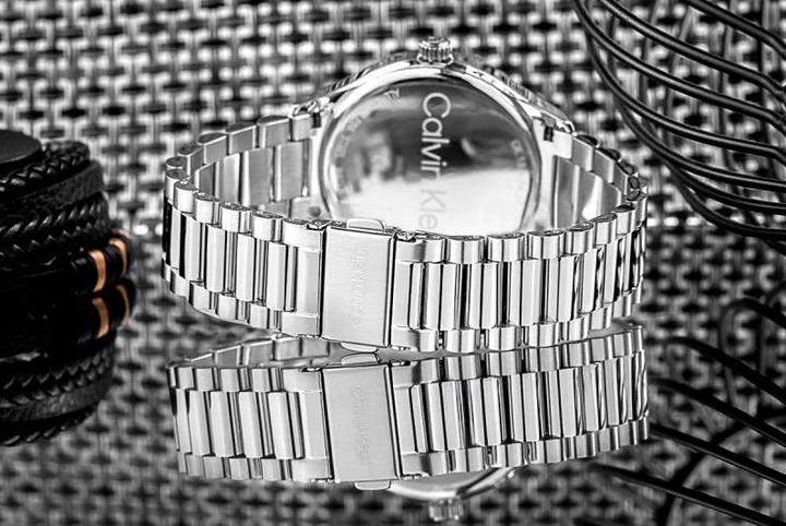 Actual product image Calvin Klein CK25200036 Unisex Horloge - Mineraalglas - Roestvrijstaal - Zilver - 40 mm - Quartz - Vouw/Vli (Analogue wristwatch, 40 mm)