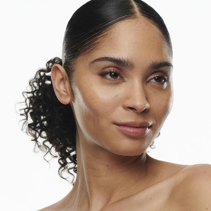 Image du produit MAC Cosmetics M.A.C. Studio Rad Serum Pow Fond de Teint NC37 (NC37)