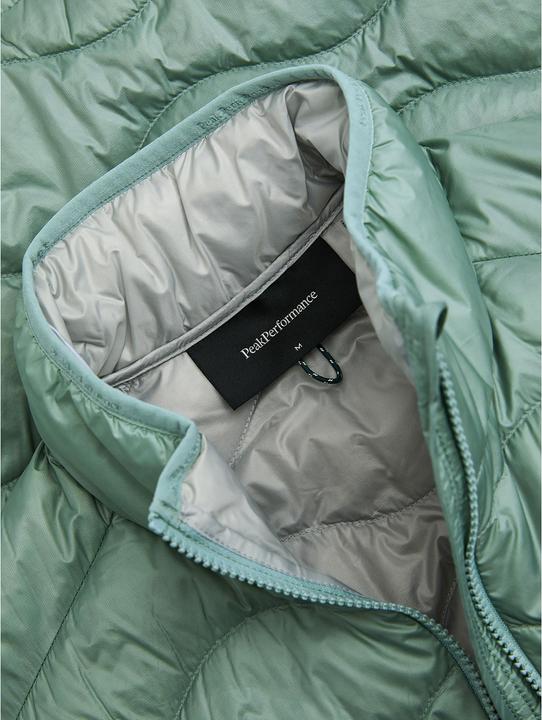 Actual product image Peak Performance Helium Utility Down Vest (L)