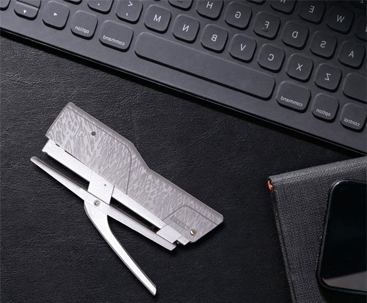 Produktbild Zenith Hefterzange 590 Tech Alluminium (30 Blätter)