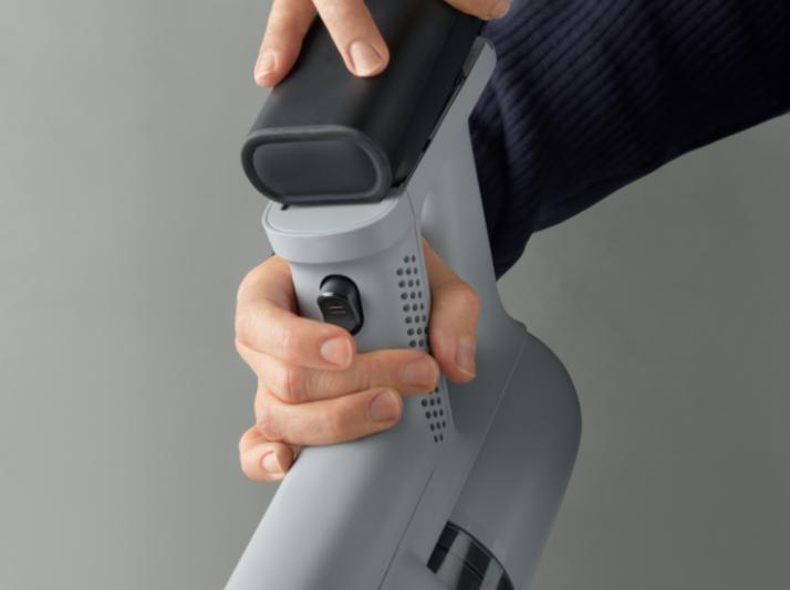 Actual product image Electrolux EP71HB14UV Stick Vacuum Cleaner/Electric Broom Battery Dry Bagless 0.3 l 57 W Cream 4 Ah