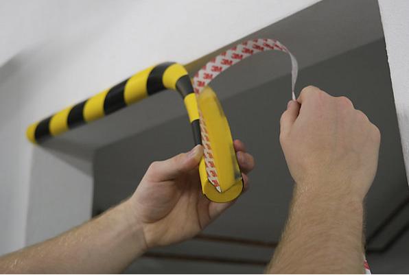 Produktbild Durable Eckschutzprofil C25R /schwarz