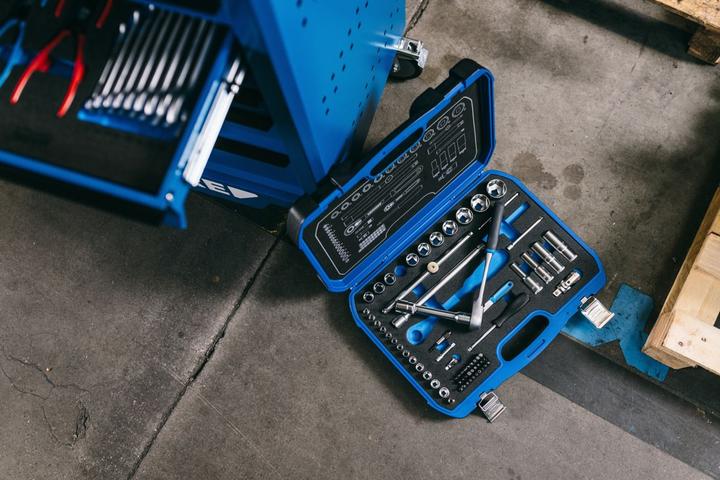 Produktbild Gedore 19 BMC 20 Steckschlüssel-Satz 1/4"+1/2" (32 mm, 19 mm, 6 mm, 12 mm, 24 mm, 14 mm, 22 mm, 16 mm, 23 mm, 10  mm, 21 mm, 18 mm, 27 mm, 7 mm, 31 mm, 17 mm, 11 mm, 5 mm, 15 mm, 26 mm, 30 mm, 8 mm, 28 mm, 9 mm, 29 mm, 13 mm, 20 mm, 25 mm, 4 mm)