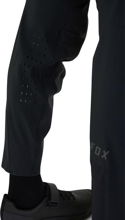 Produktbild Fox PANT 23 DEFEND BLK 30 (S, M)