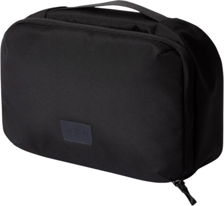 Necessaire